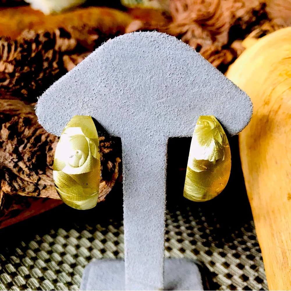 Vintage Costume Etched Gold Tone Geometric Drop Post 1.25” Earrings